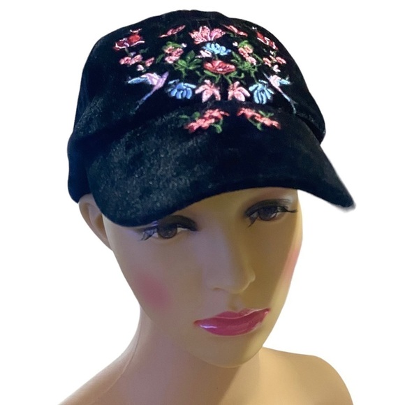 COTTON ON Women’s Velvet Floral Embroidered Baseball Cap Floral Adjustab… - Picture 1 of 11